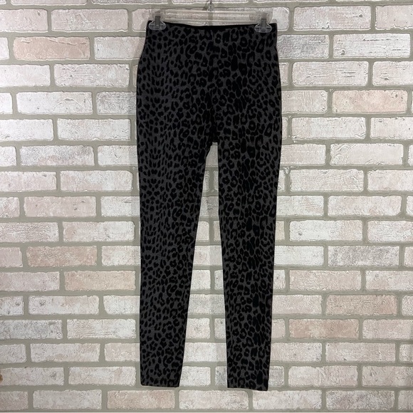 Boston Proper Gray Leopard Print Pull on Leggings Size XXS - Picture 4 of 12